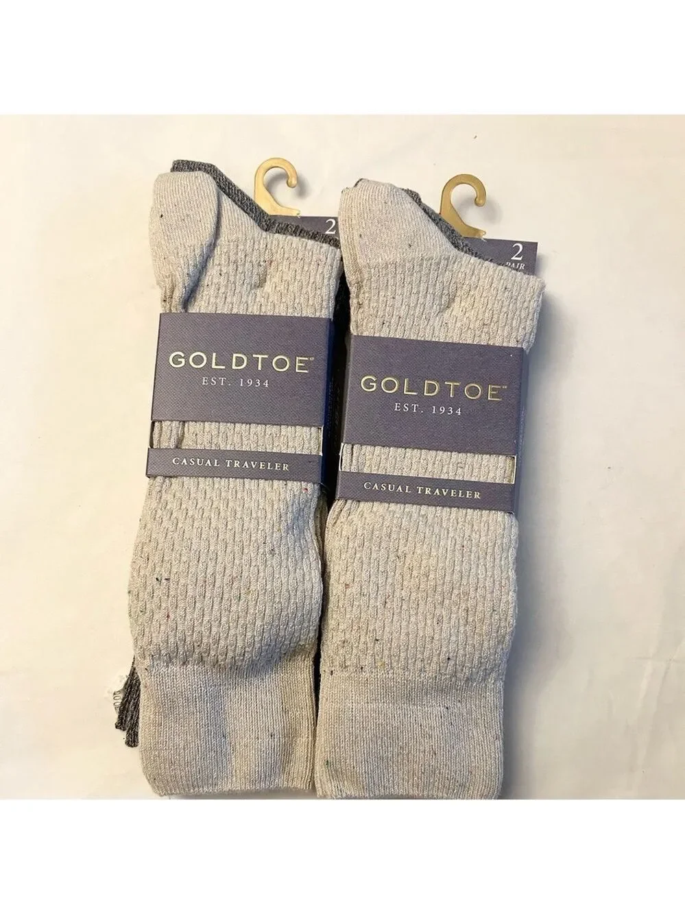 Gold toe 4 Pairs of Men’s Socks Size 6 to 12 NWT